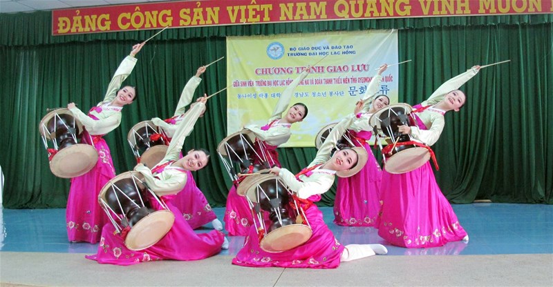 Hoạt động giao lưu cùng Đoàn thanh niên tỉnh Gyeongnam Hàn Quốc